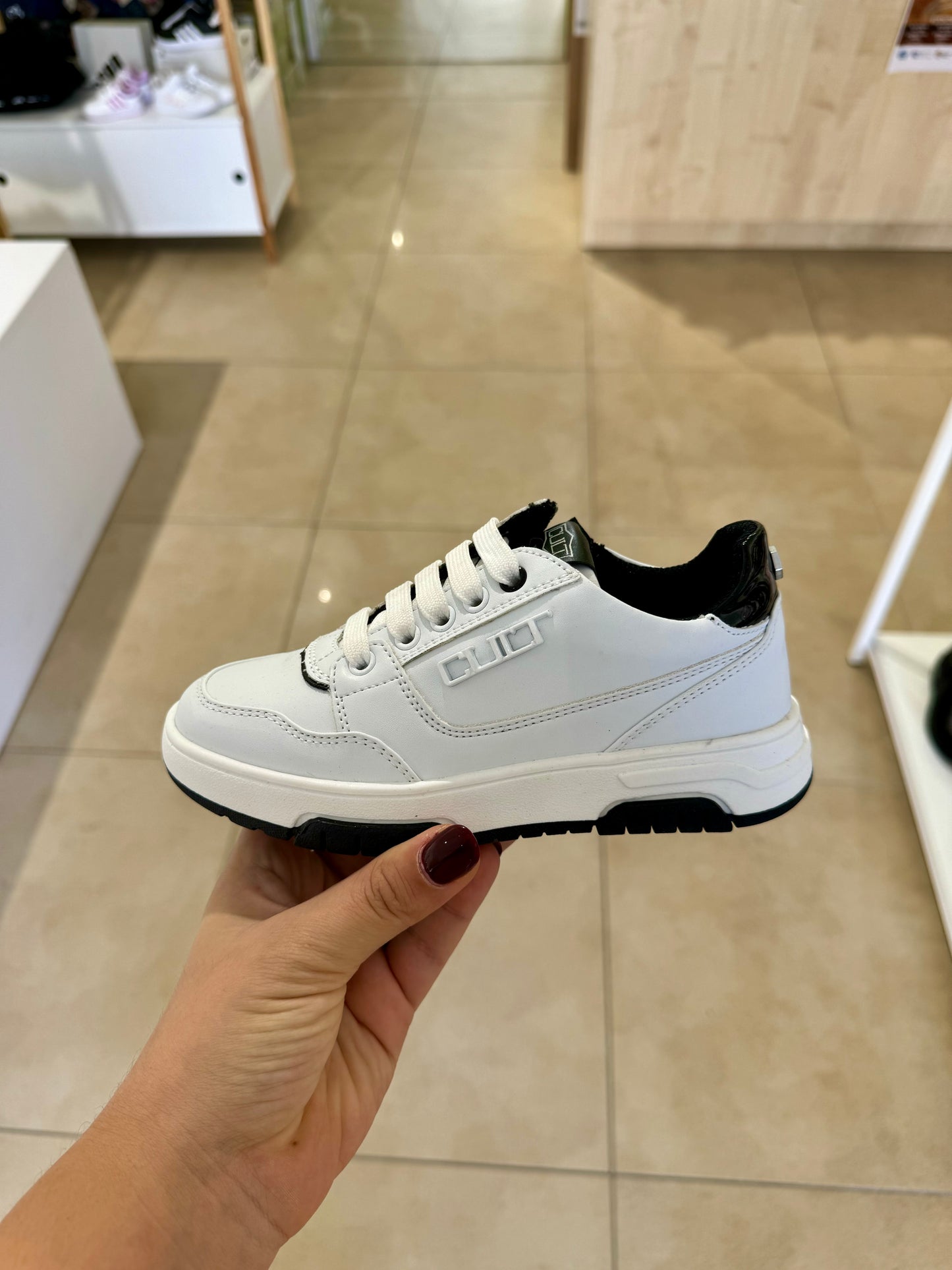 Sneakers Cult