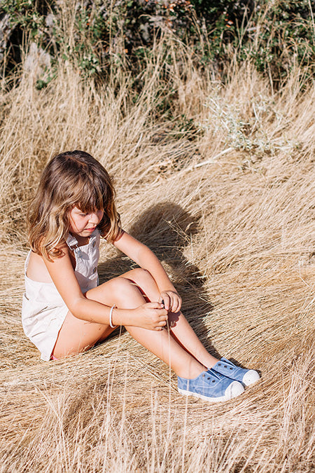 Sneakers slip-on Natural world