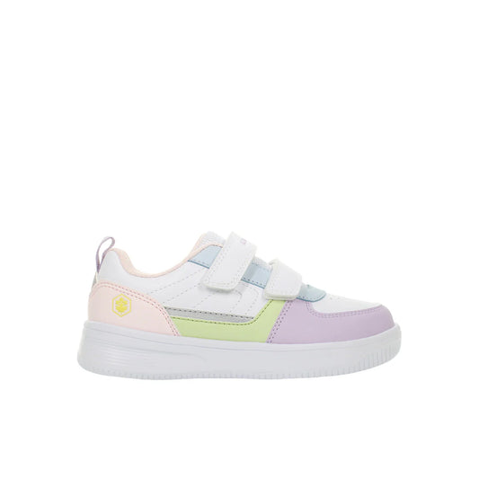 Sneaker Finster
