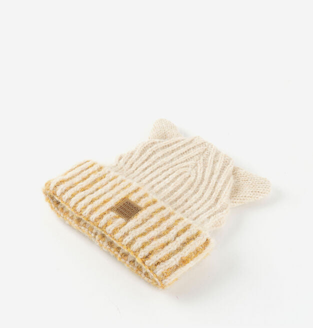 Berretto in maglia con orecchie