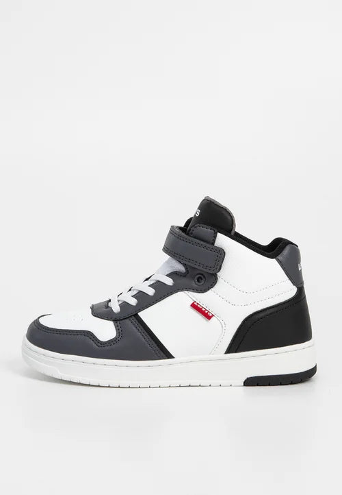 Sneakers Basket